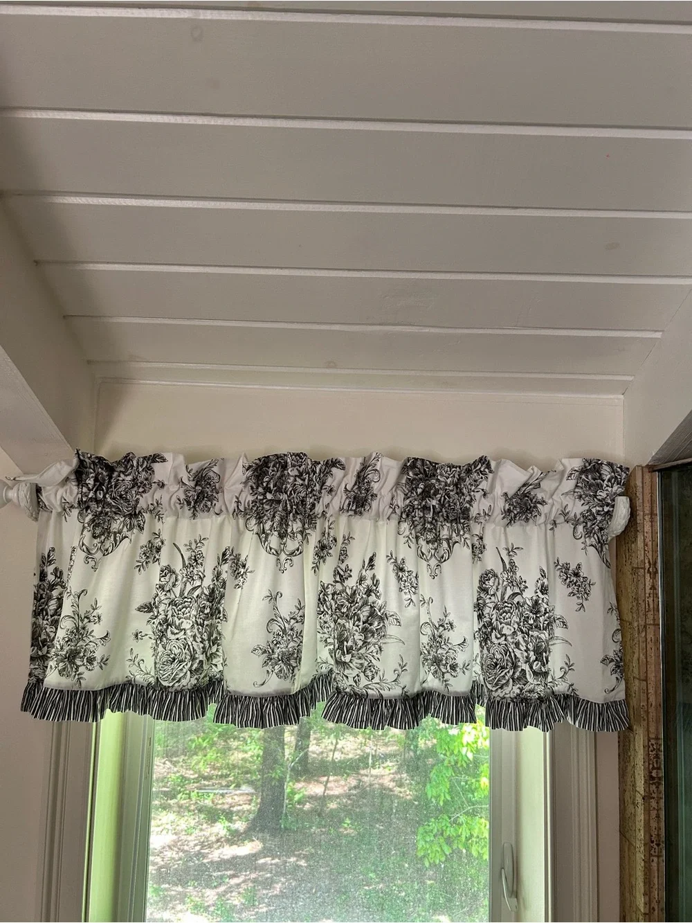 J. C. Penney Home ~Toile Floral 21” x 78” Rod Pocket Valances / Set of 2